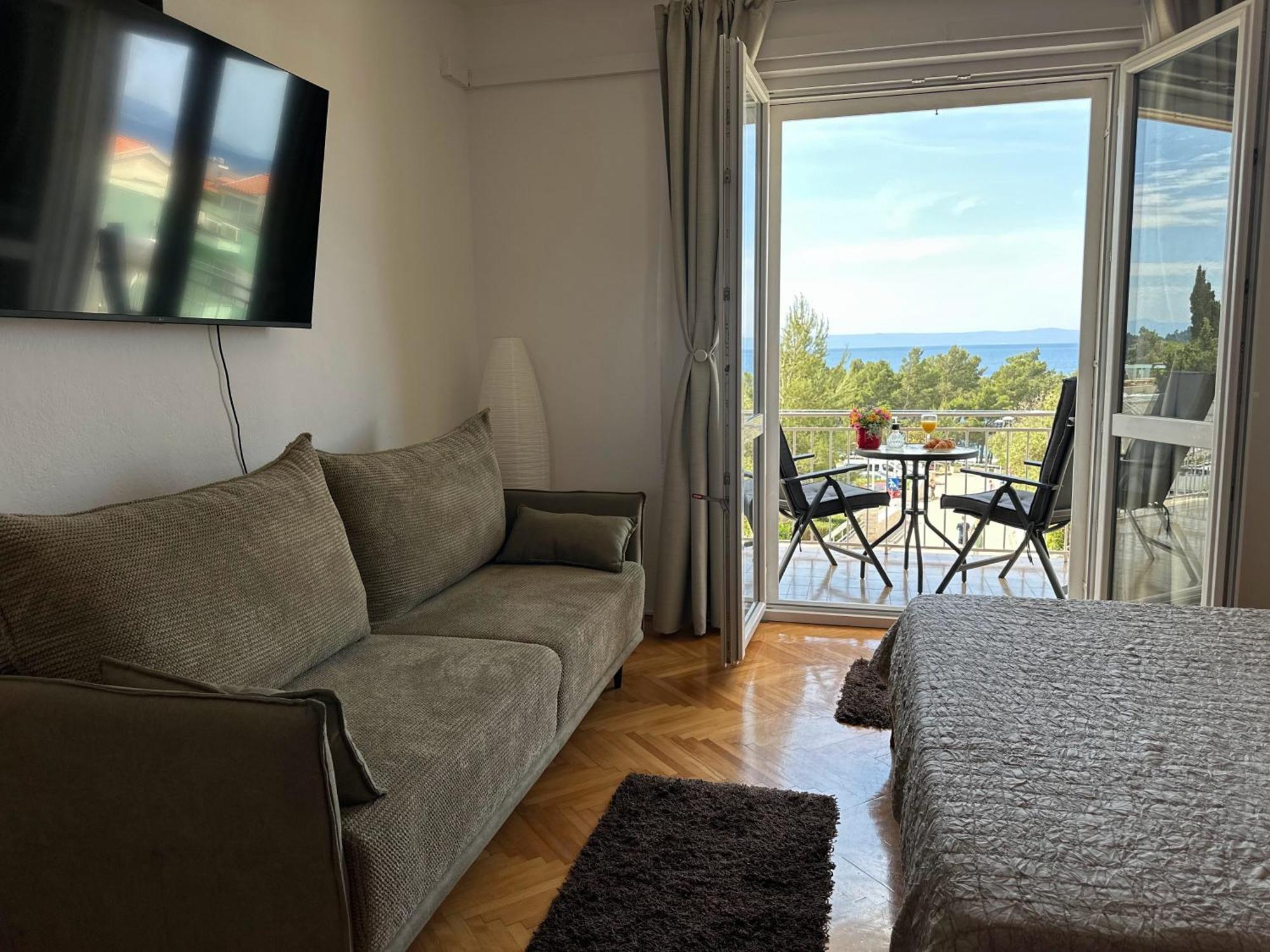 Spacious Family Apartment Near The Beach Makarska Exterior foto